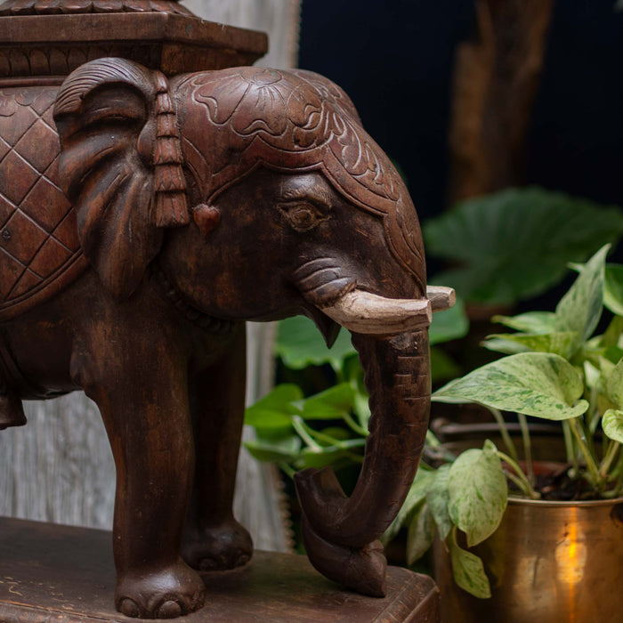 Hati Gari Wooden Elephant