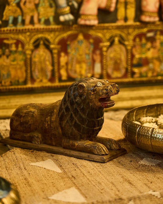 Lion Recycled Teak