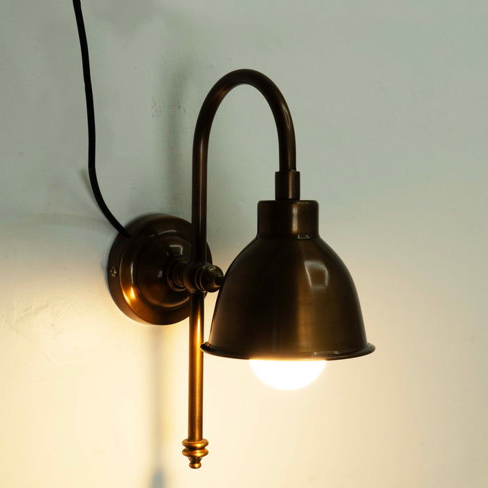 Kanadil Wall Lamp