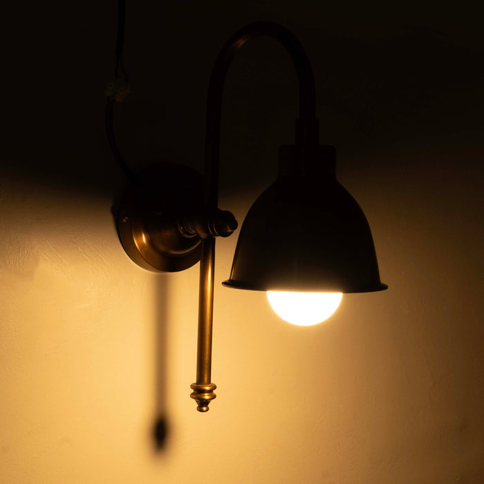 Kanadil Wall Lamp