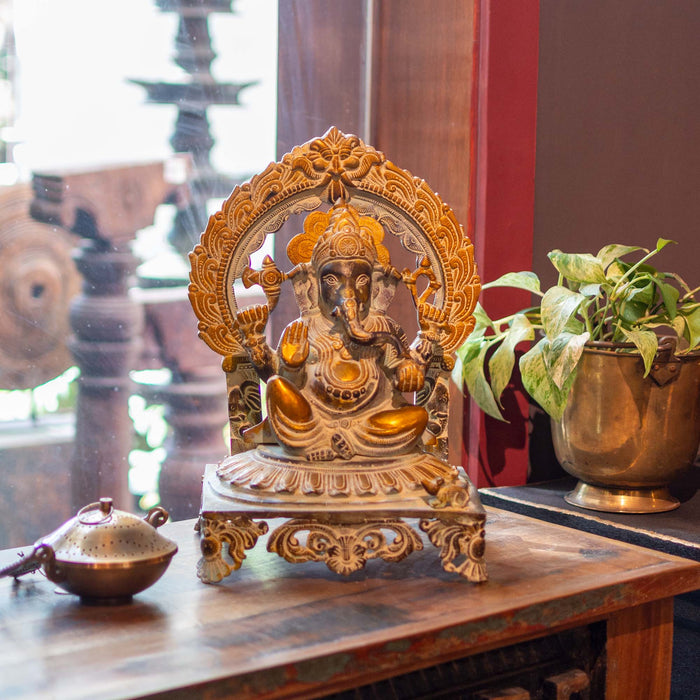 Ganesha With Arch