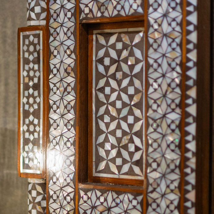 Haya Mop Inlay On Wood Mirror