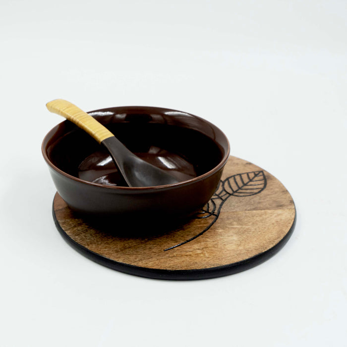 Soupy Meal Bowl with Etched Saucer and Spoon