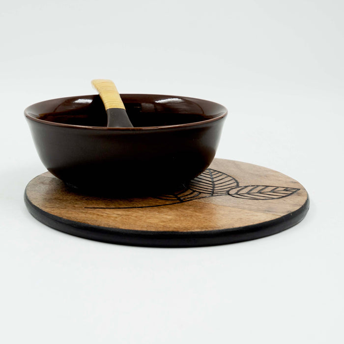 Soupy Meal Bowl with Etched Saucer and Spoon