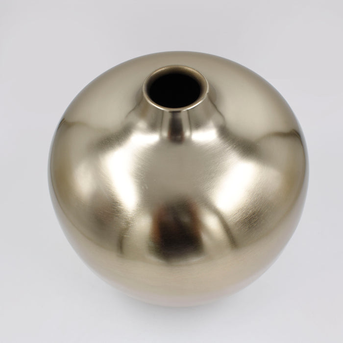 Urmi Round Vase Brass Matt