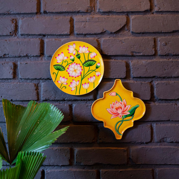 Arabesque Hand - Lotus Painted Pichwai Decor Plate