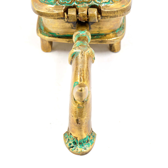 Vibhushita Dhup Daan