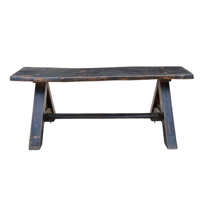 RUNDA WOODEN TABLE