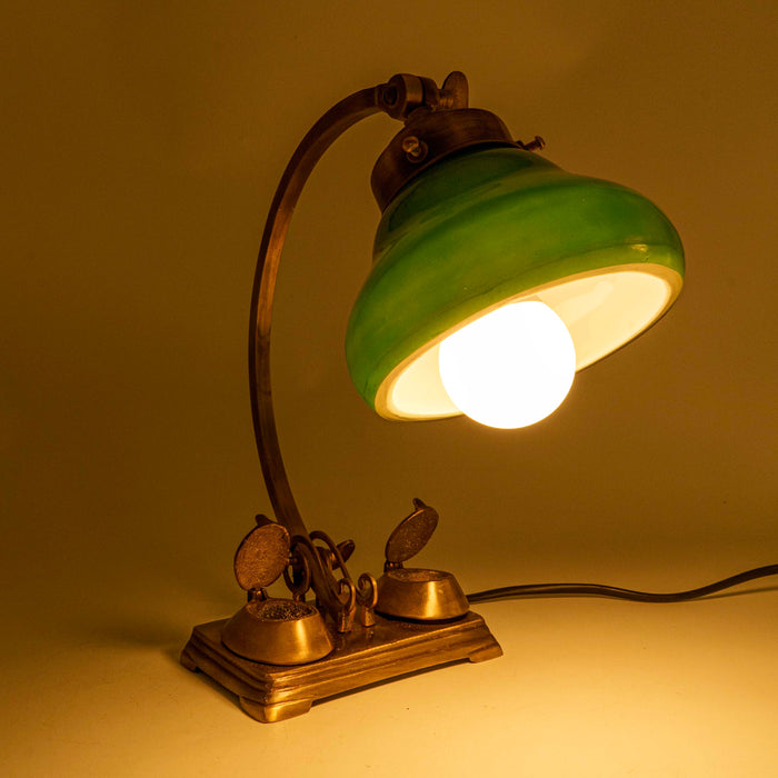 Medaille Table Lamp