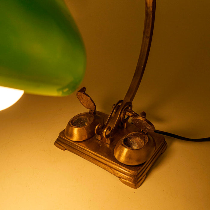 Medaille Table Lamp