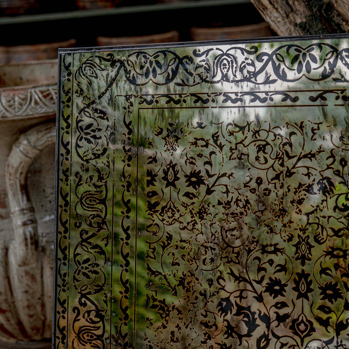 Khilwan Mirror