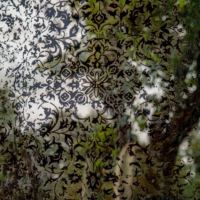 Khilwan Mirror