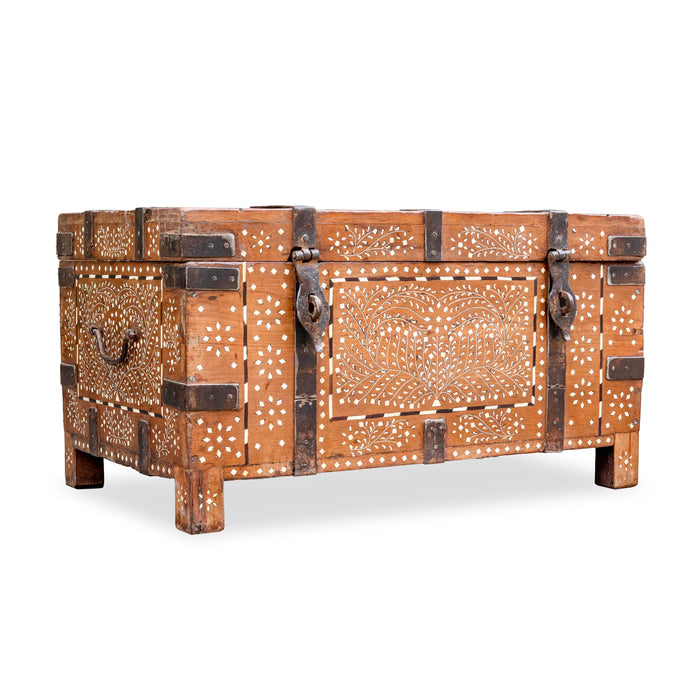 SUTRAM CHEST BOX