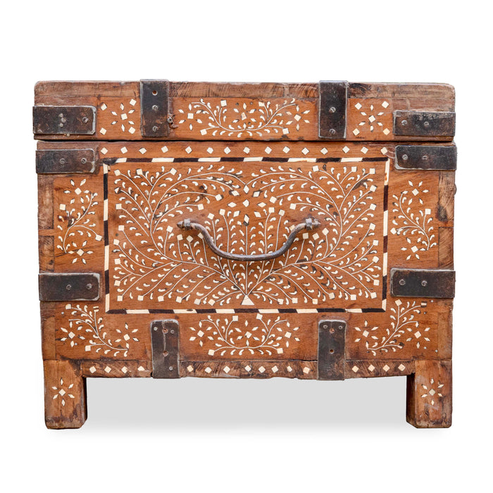 SUTRAM CHEST BOX