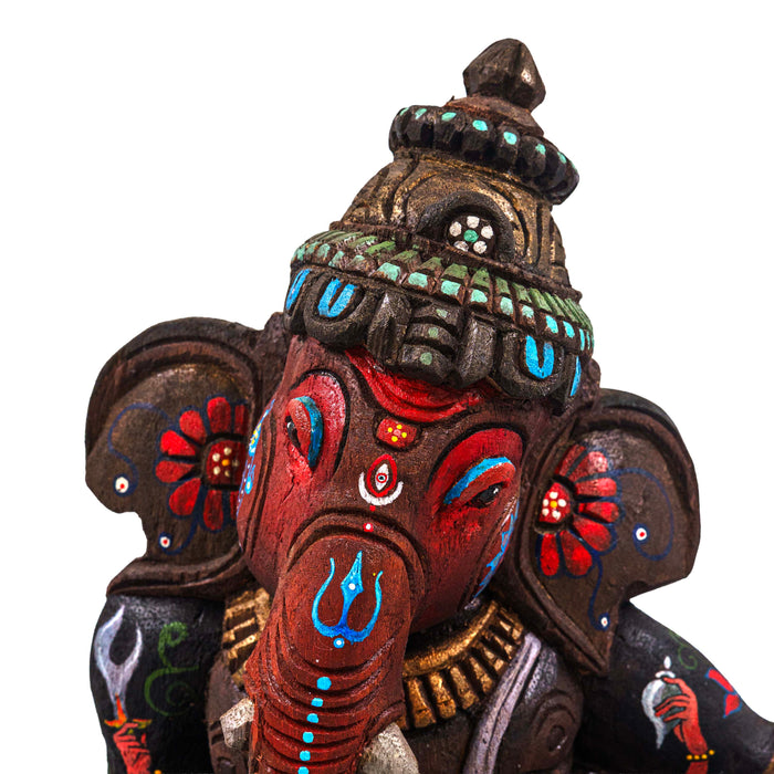 Bhayanaka Ganesha Vengai Wooden Statue