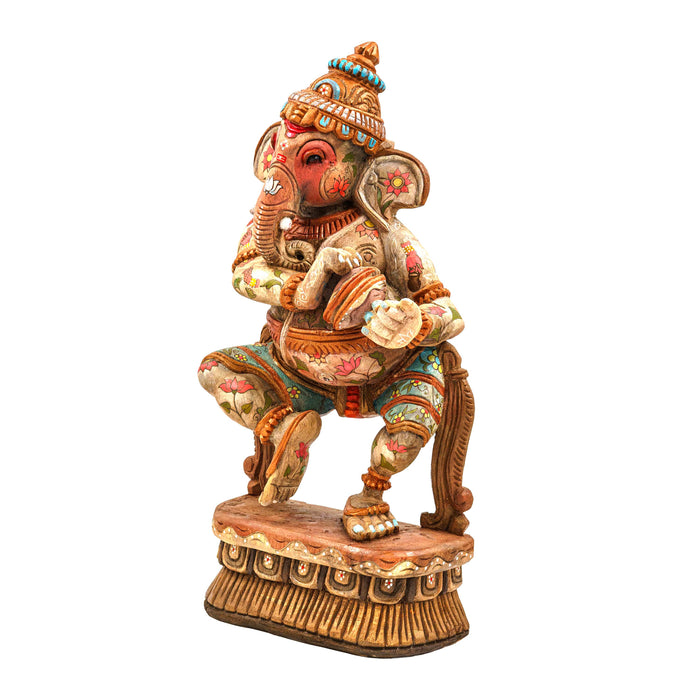 Shantambika Ganesha Vengai Wooden Statue