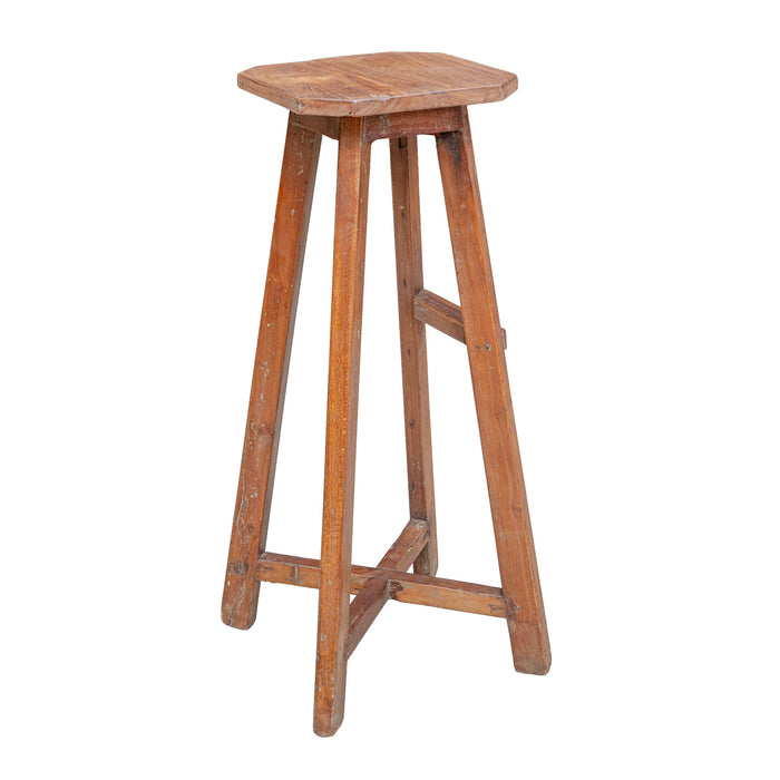 VELOORU STOOL