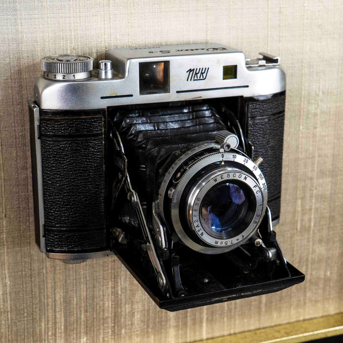 Vintage Camera With Frame ASSORTED