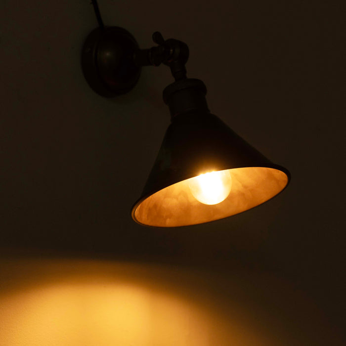 Kandeel Wall Lamp