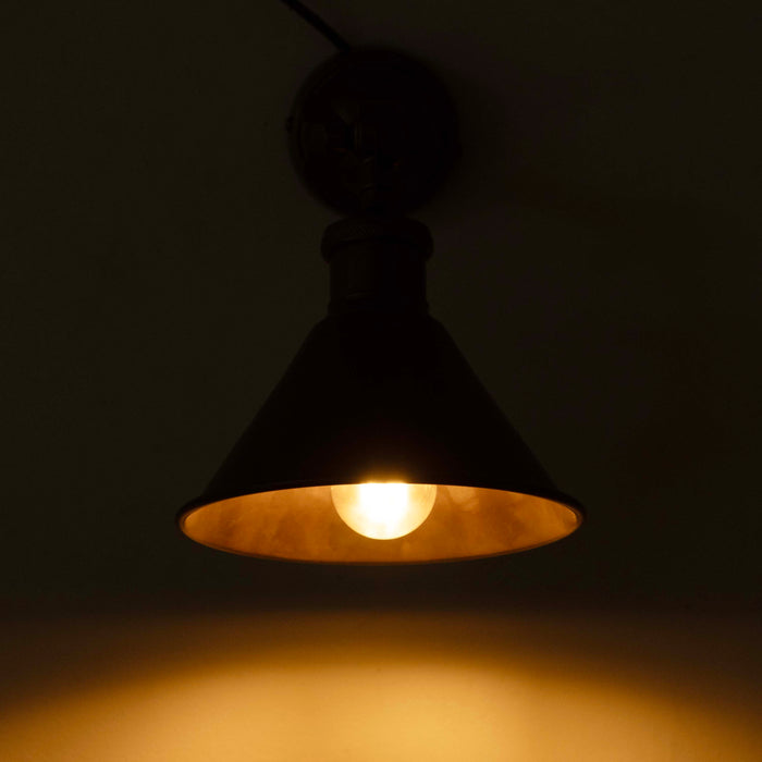 Kandeel Wall Lamp