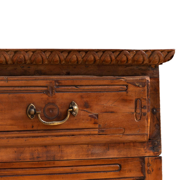 ARIAN GLASS CABINET