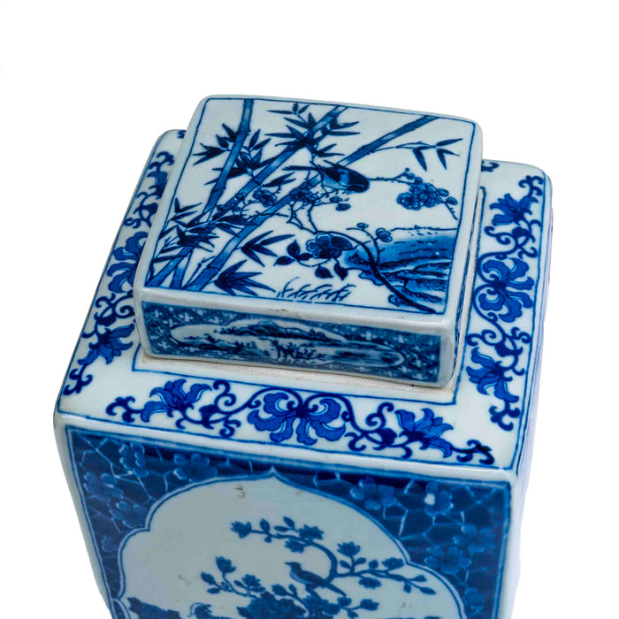 Dynasty Porcelaine Ginger Jar