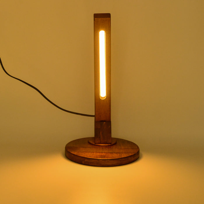 Leaning lamp Natural Finish