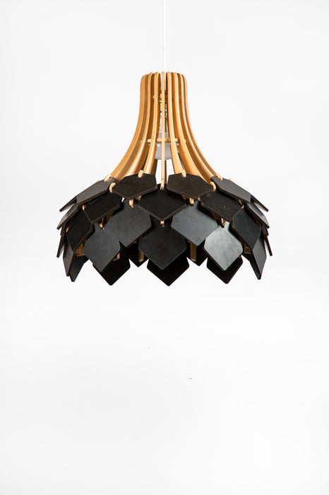 Autumn Petals Pendant Lamp (Black) PALC
