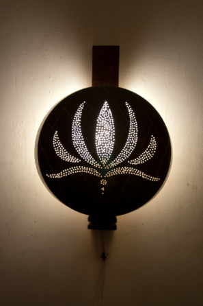 Lotus Thali Wall Lamp (Large)
