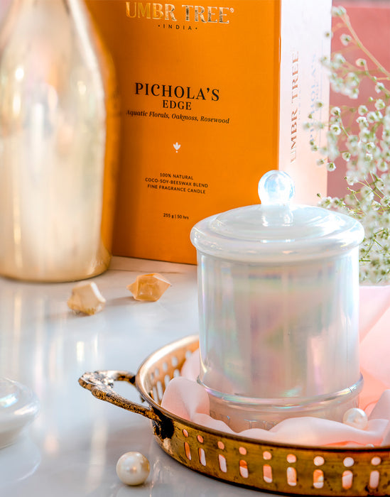 Pichola’s Edge Fragrance Candle-Glass Jar (Medium)