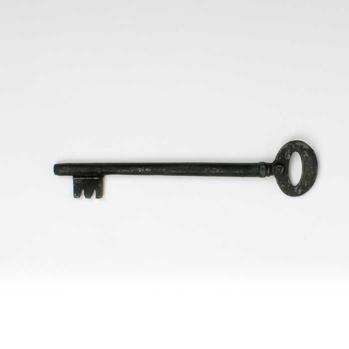 Black Cast Iron Key SNEP